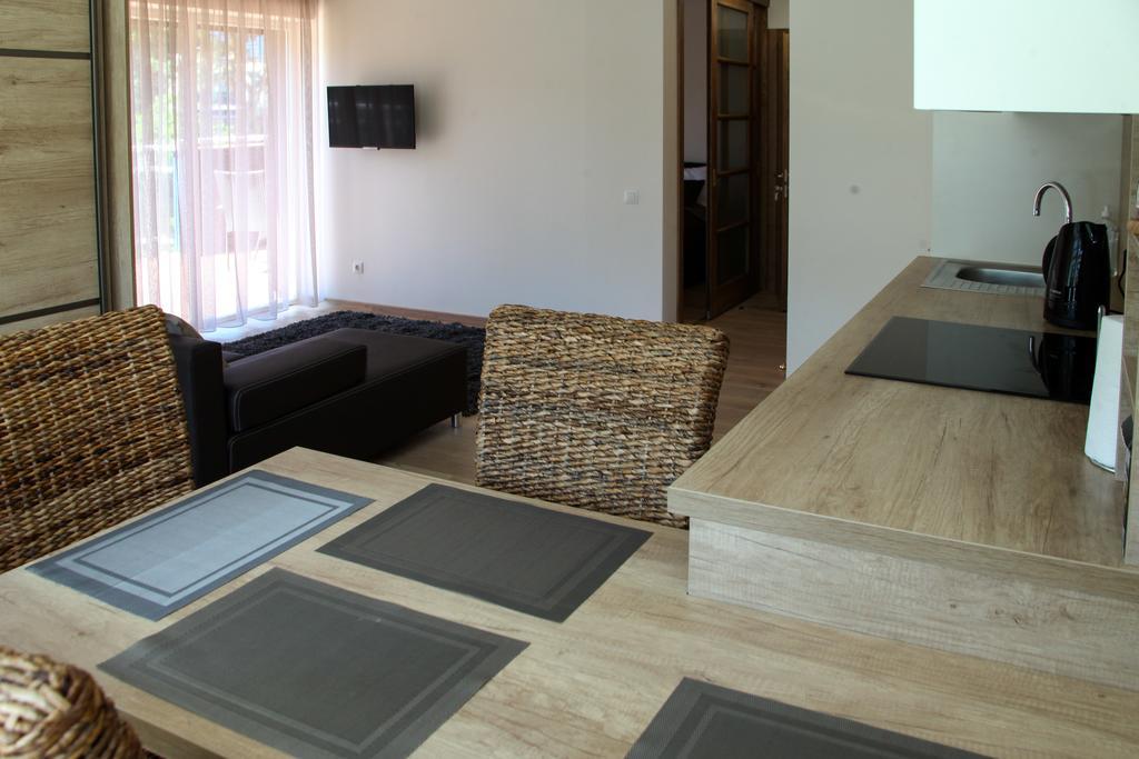 Holiday Terrace נידה מראה חיצוני תמונה